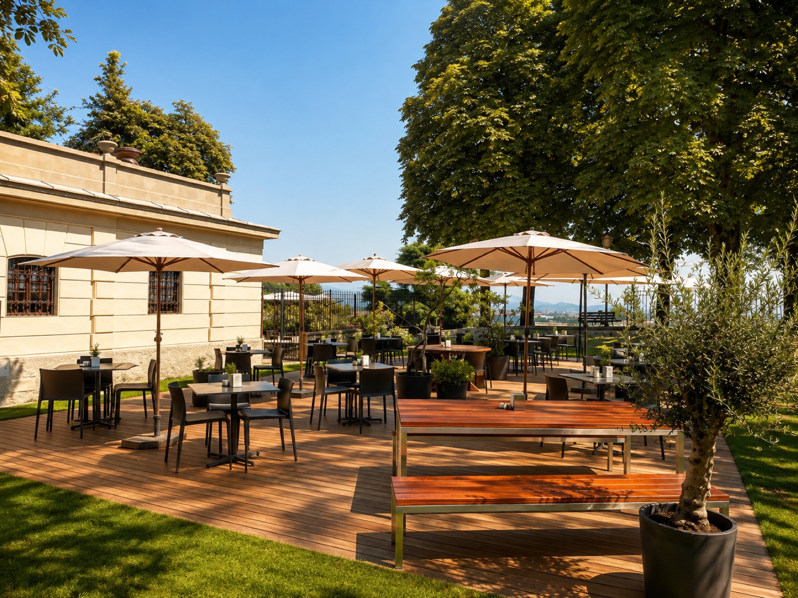 Tavoli della zona Bar aperitivi